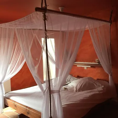 Kudita Couette-café 3*